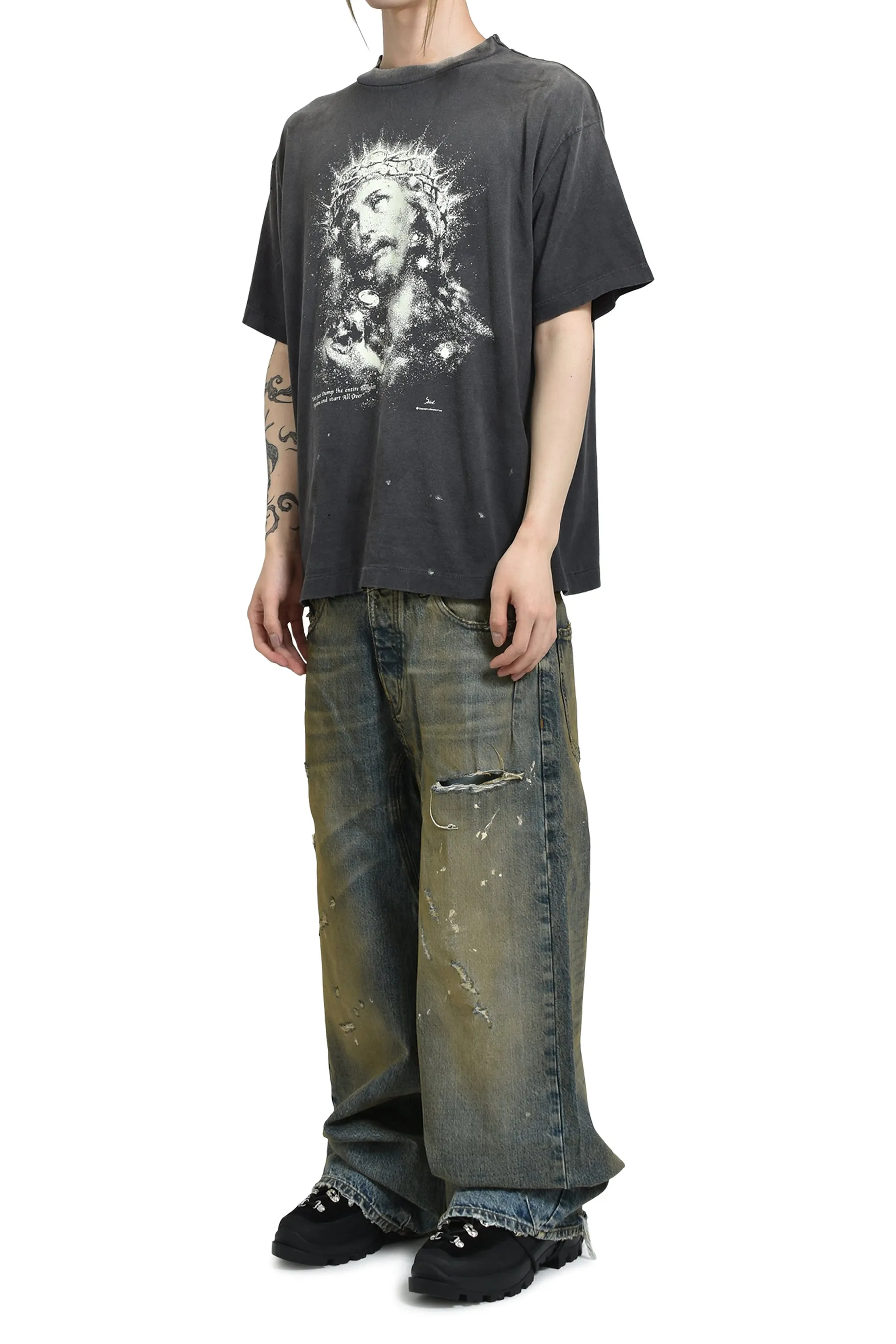 SAINT Mxxxxxx SS TEE/JESUS/BLK Luminous thorn Jesus, washed black S-XL, ready-to-wear vulcanized parts dyeing, heavy washing water spray fading, simulating natural fading texture, creating new vintage effect on the ceiling, environmentally friendly luminous paste imported from Japan, significant luminous effect, tube-woven OE yarn fabric, correct accessories, top purchasing agent level